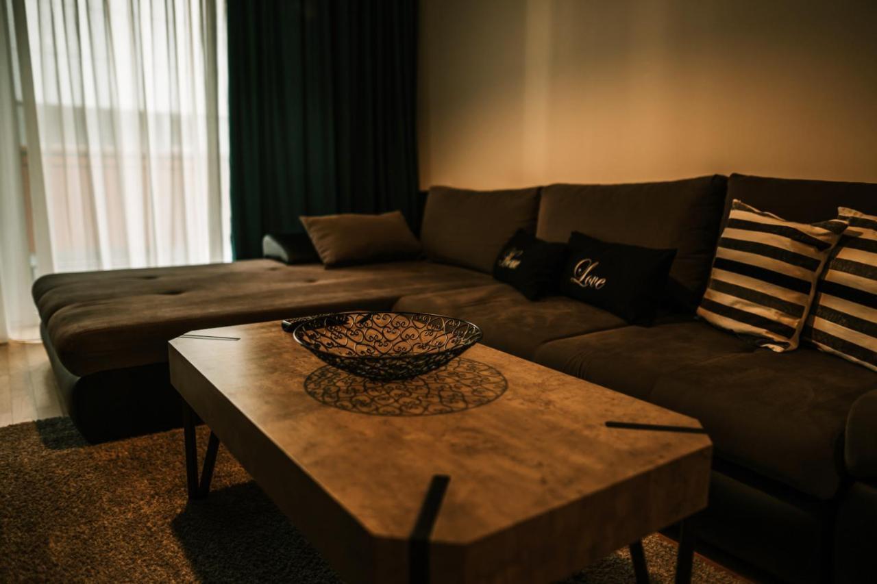 Downtown Premium Apartments Braşov Esterno foto