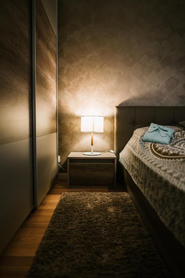 Downtown Premium Apartments Braşov Esterno foto
