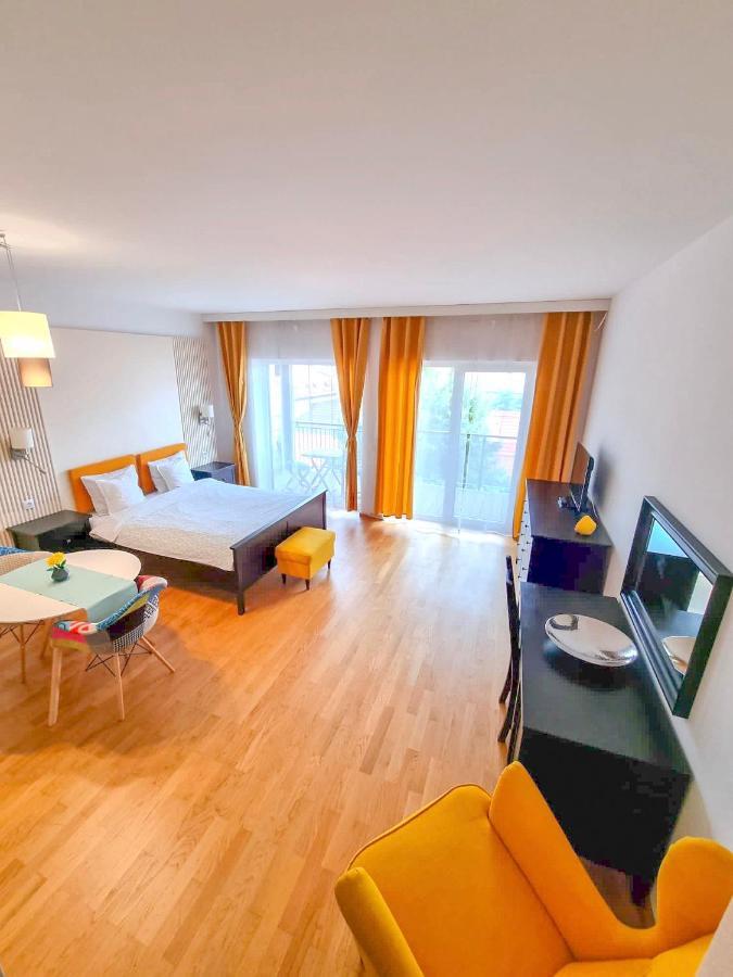 Downtown Premium Apartments Braşov Esterno foto