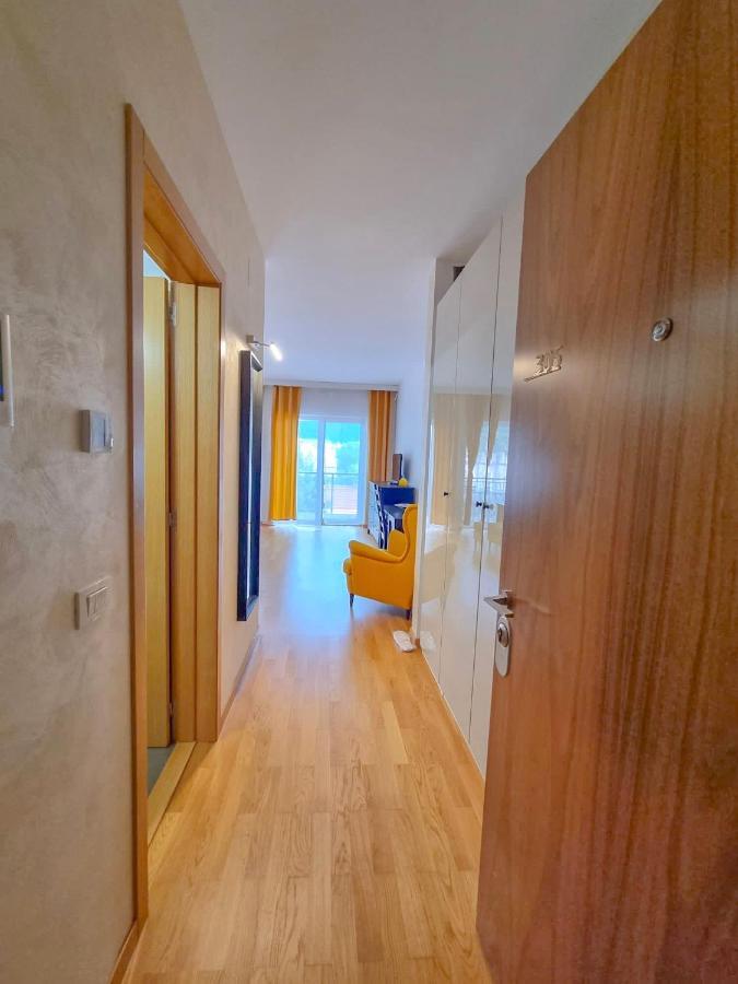 Downtown Premium Apartments Braşov Esterno foto