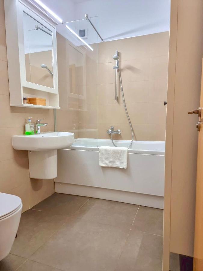 Downtown Premium Apartments Braşov Esterno foto